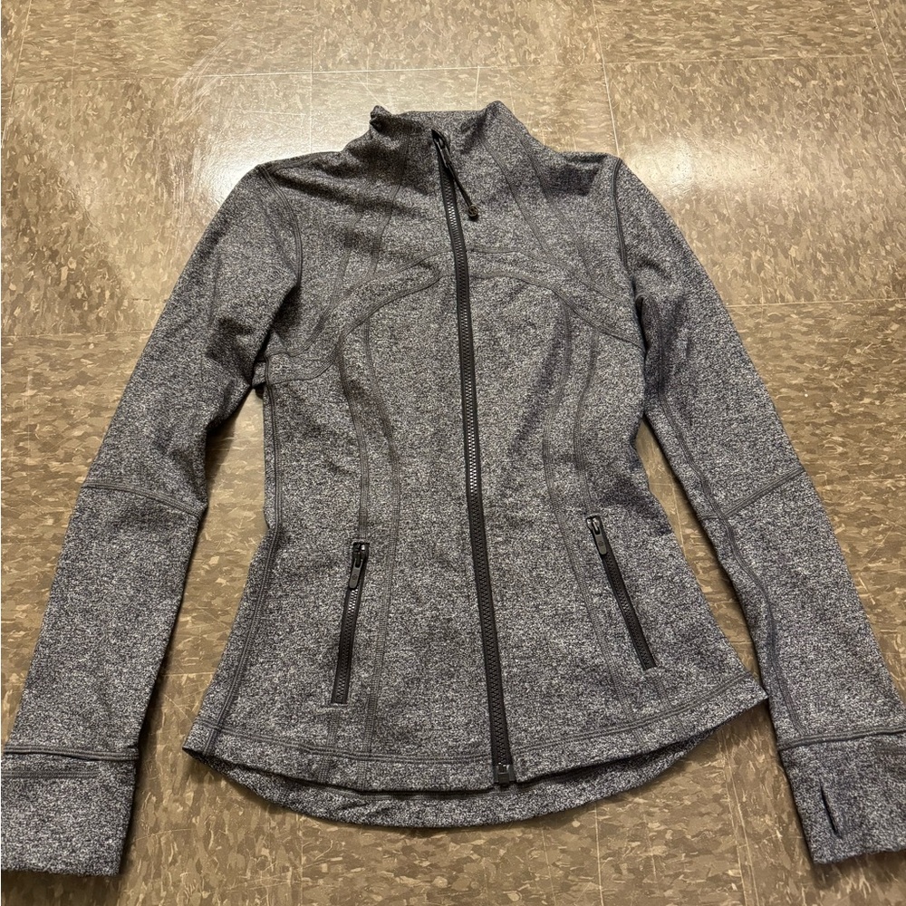 Lululemon Athletica Black and Gray Ski Jacket with Fitted Silhouette